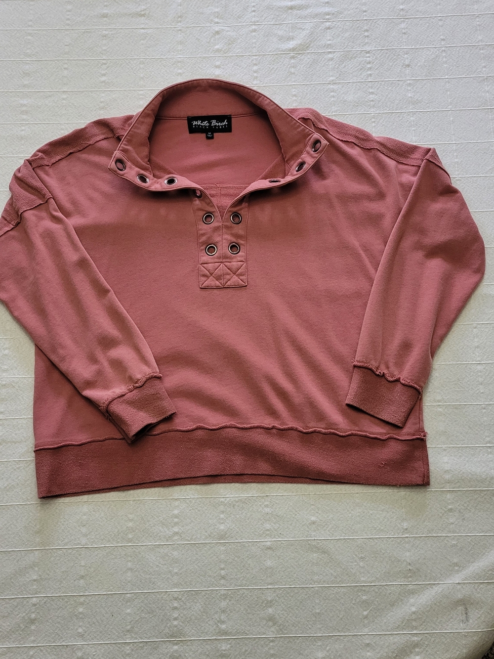 White Birch Dusty Rose Grommet Detail Pullover